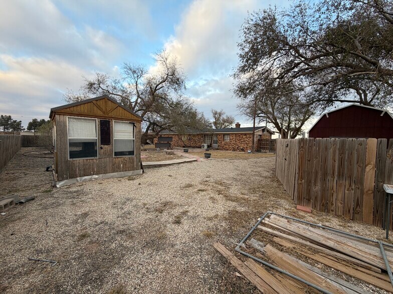 Building Photo - 3408 Upland Ave