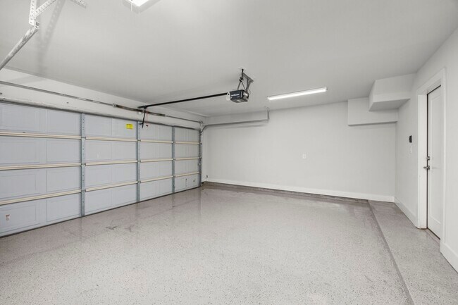 Building Photo - 2018 McIlhenny St