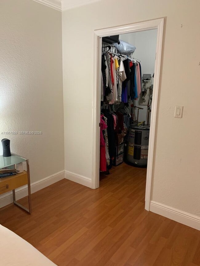 Building Photo - 8290 Lake Dr