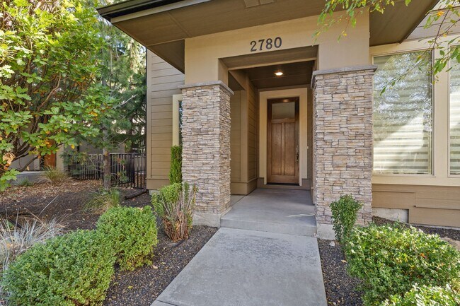 Building Photo - Luxury Living in Harris Ranch | 3 Bed + Office | 3 Bath | 2,713 Sq Ft