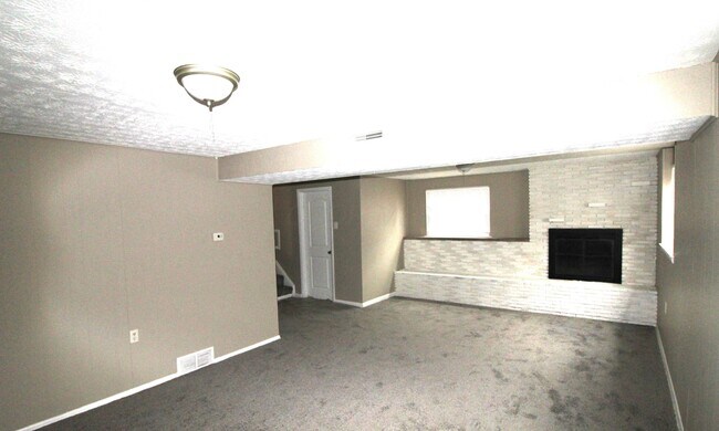 Building Photo - 2514 Lipton Rd