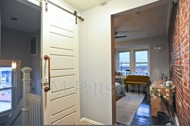 Building Photo - 4016 Willow St