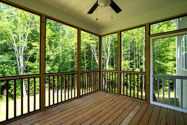 Building Photo - 220 Karlov Rd