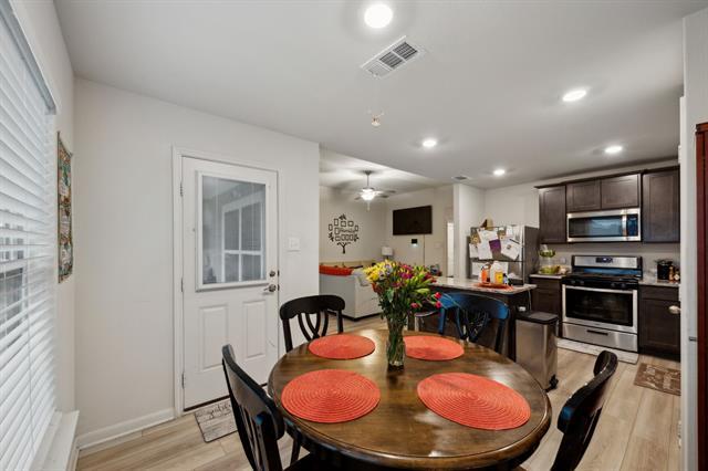 Building Photo - 1417 Sunkiss Dr