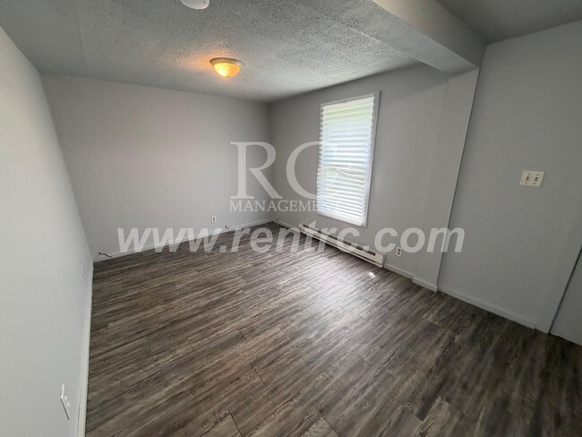 Building Photo - 1206.5 Robinson-