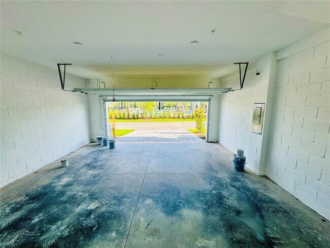 Building Photo - 3156 Gardenia Reserve St