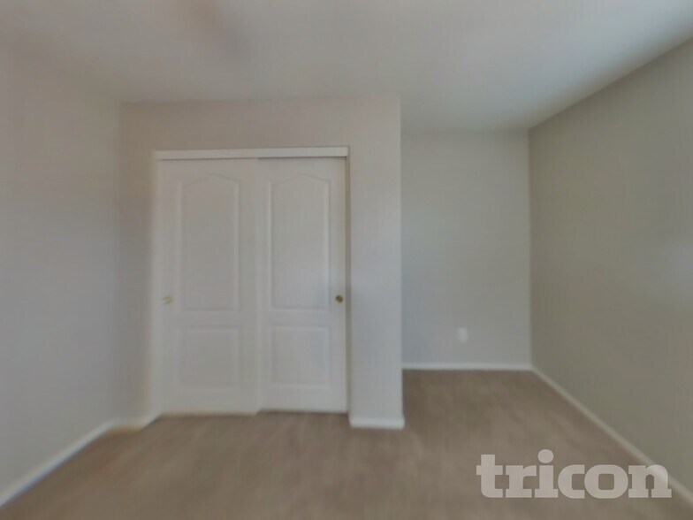 Building Photo - 8998 Ellenbrook St