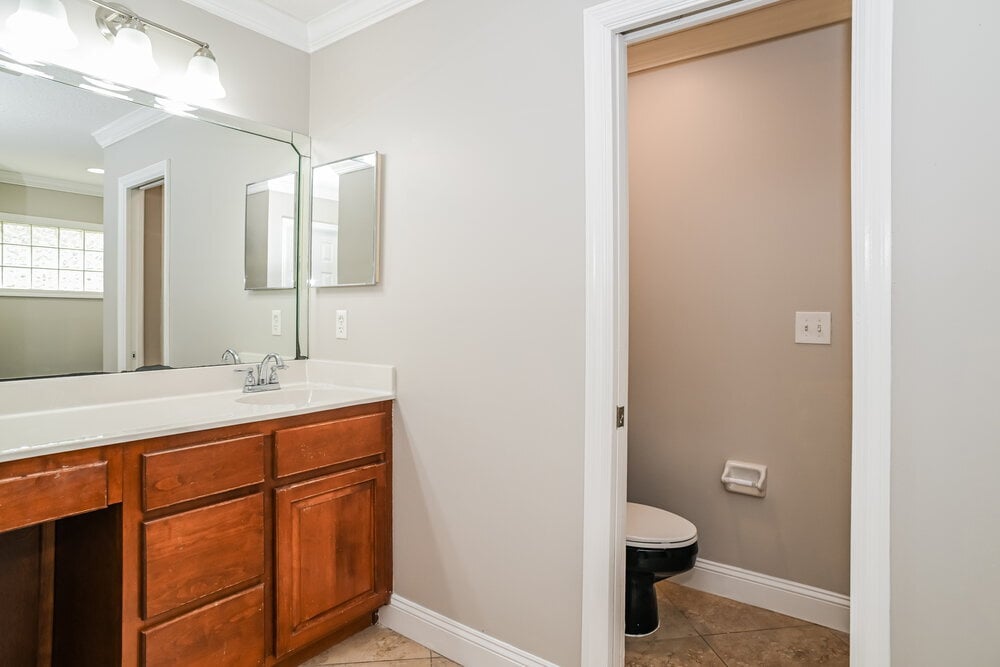 Building Photo - 3015 Hickory Glen Dr