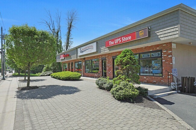 Building Photo - 962 US-9W