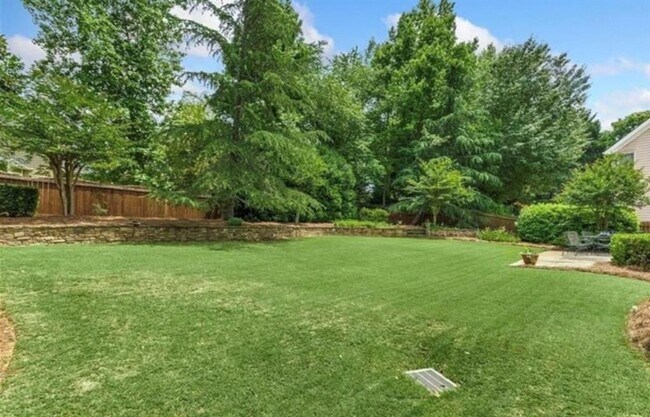 Building Photo - 2465 Devon Leigh Walk NW