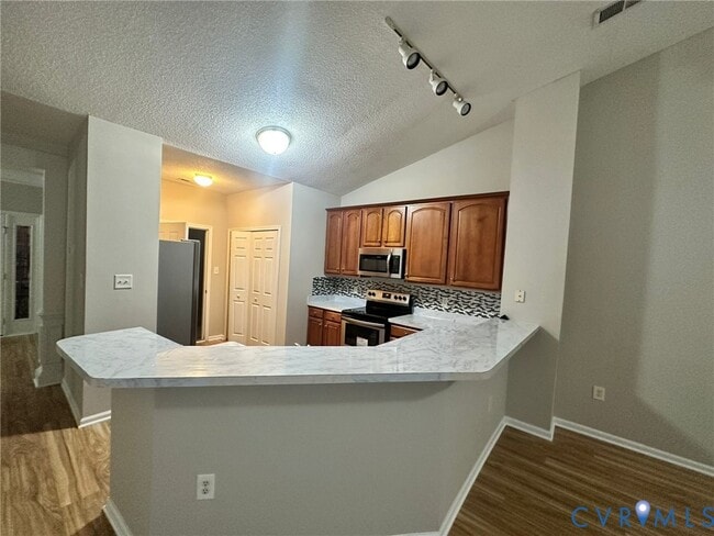 Building Photo - 5442 Fuller Dr