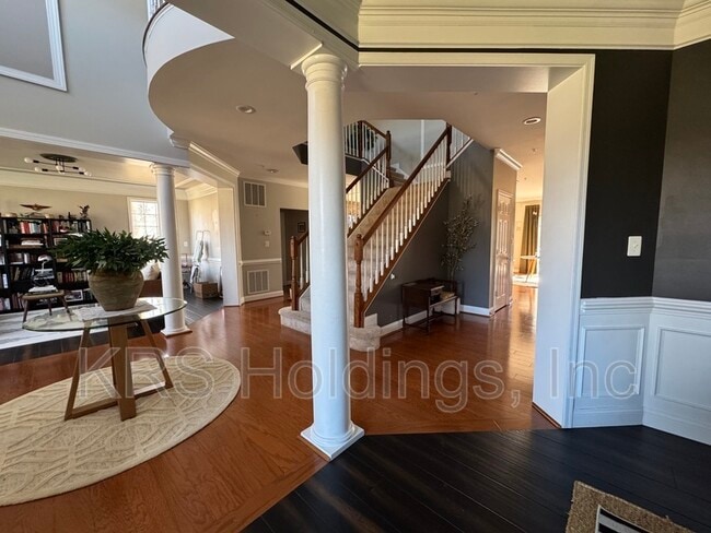 Building Photo - 159 Sanford Ferry Ct