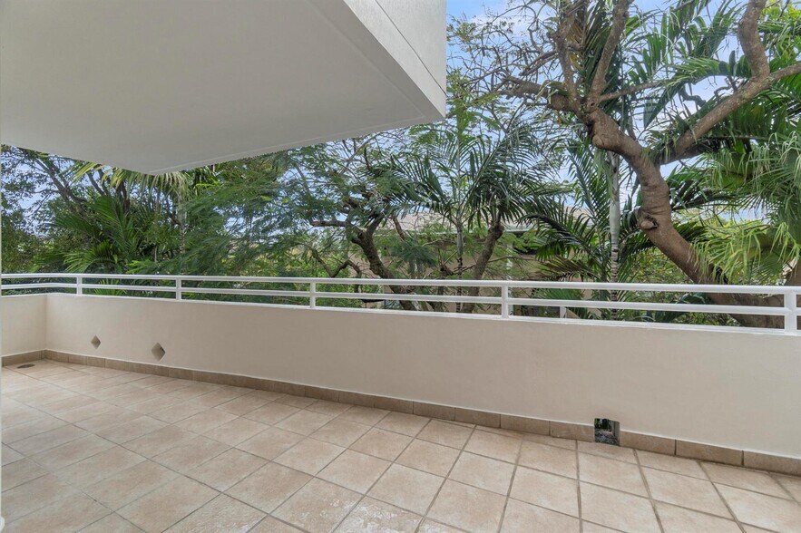 Building Photo - 2100 Brickell Ave