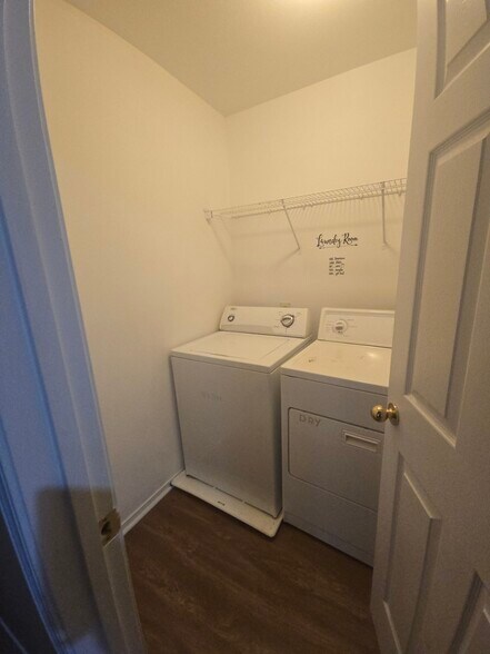 Laundry room - 6434 Ziegler Ln