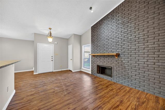 Building Photo - 2724 Countryside Ln