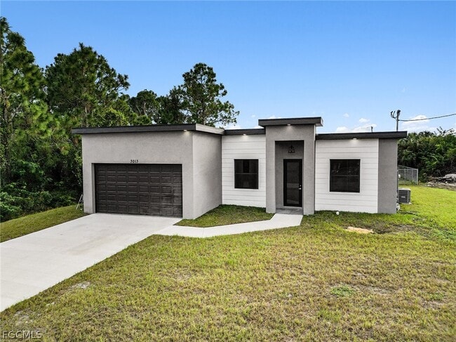 Building Photo - 3013 4th St SW