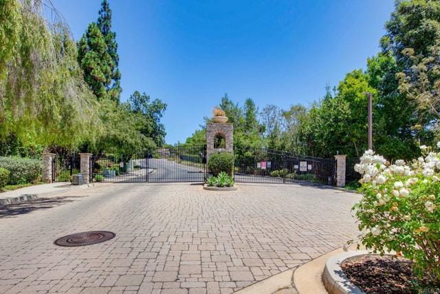 Building Photo - 1241 Highbluff Ave