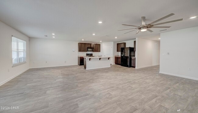 Building Photo - 112 Red Bay Rd