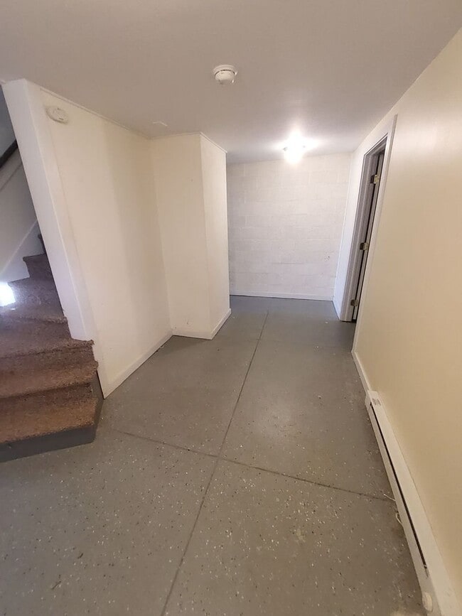 Building Photo - 2nd St 215-217 N