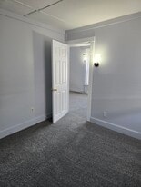 Building Photo - 354 Cherry St