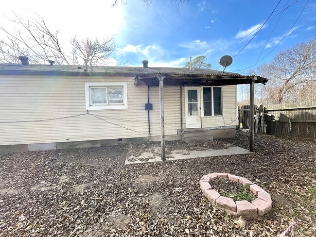 Building Photo - 111 5th Ave NW