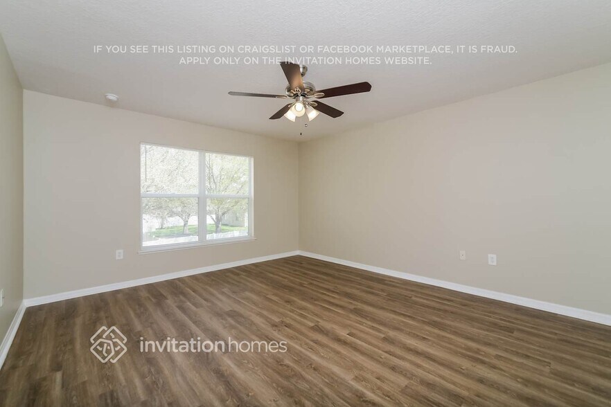 Building Photo - 2370 Sheila Dr