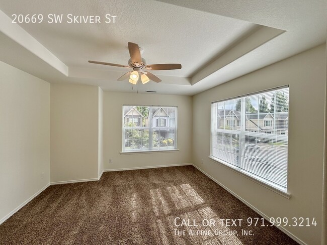 Building Photo - 20669 SW Skiver St