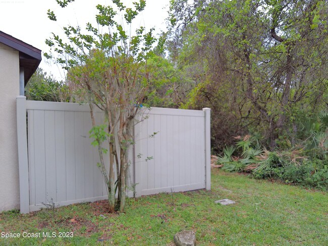 Building Photo - 435 Margie Dr