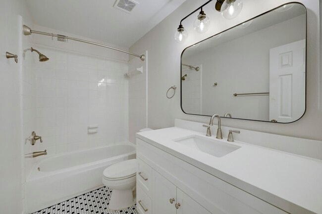 Building Photo - 3715 Graustark St