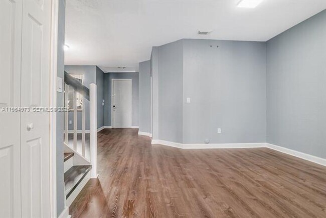 Building Photo - 11507 NW 77th St