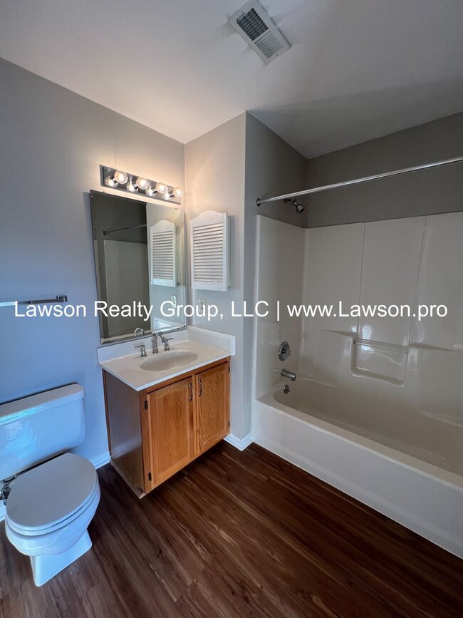 Building Photo - One Level Living in Convenient Roanoke Loc...