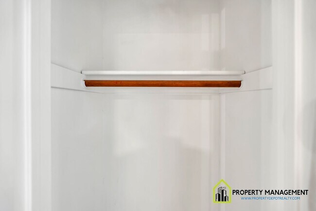 Building Photo - Beautifully Remodeled 3-Bedroom Home for Rent