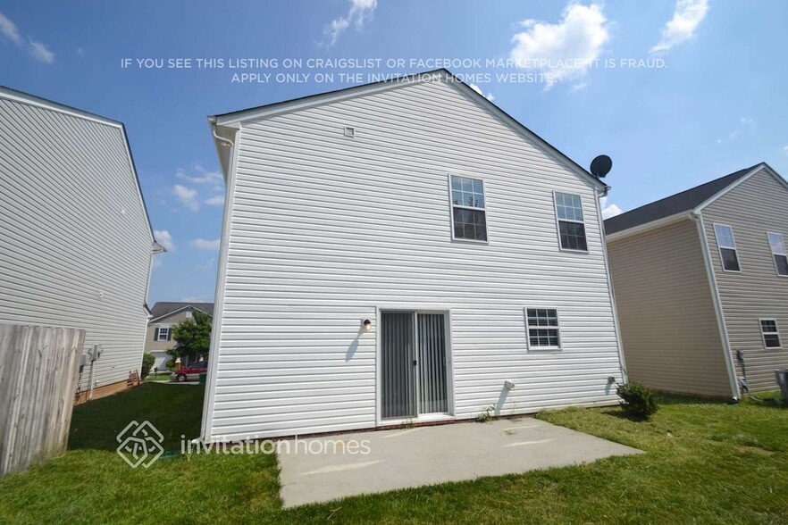 Building Photo - 3923 Damask Drive