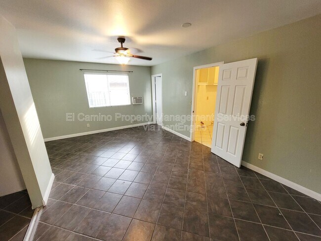 Building Photo - 734 Williamson Ave