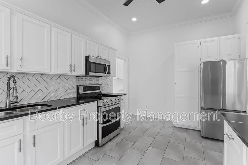 Building Photo - 1508 Bailey Ave