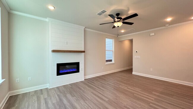 Building Photo - 709 Stickley Oak Way