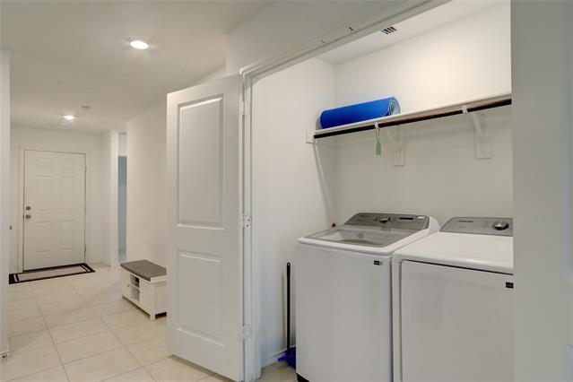 Building Photo - 5705 Rockrose Ln