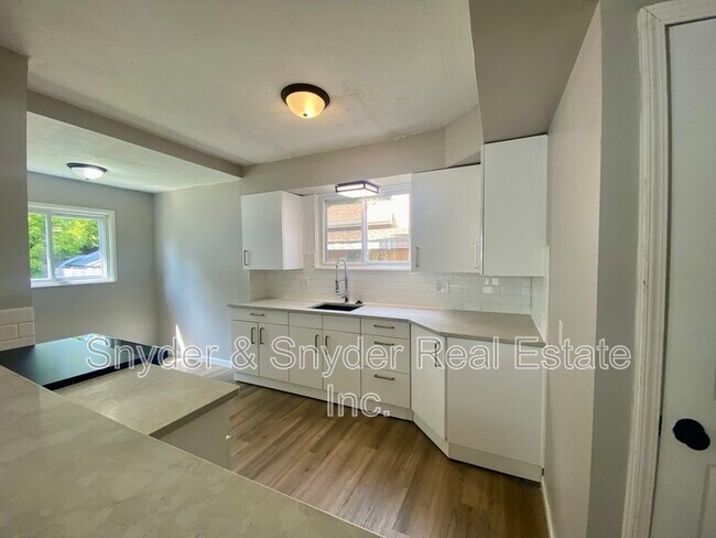 Building Photo - 1062 Pitkin Ave