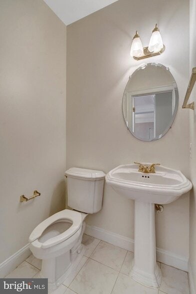 Building Photo - 5257 Winter View Dr