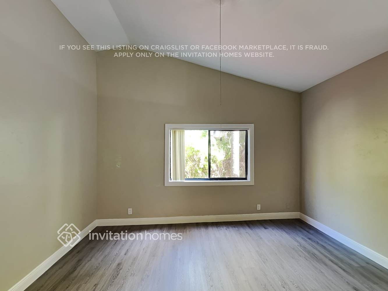 Building Photo - 512 NW 38th Terrace