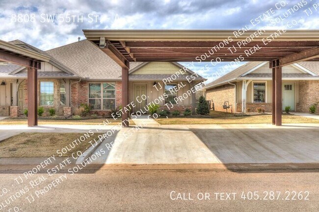 Building Photo - Two bedroom cottage in OKC!