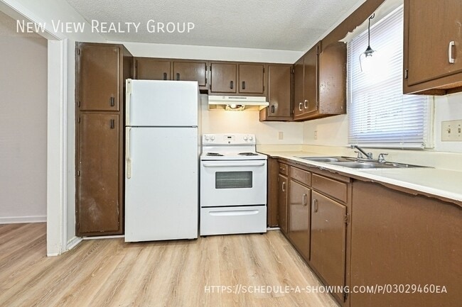 Building Photo - 268 Church St NE