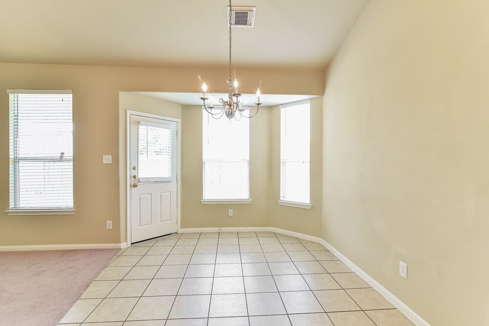 Building Photo - 5915 Ranch Riata Ct