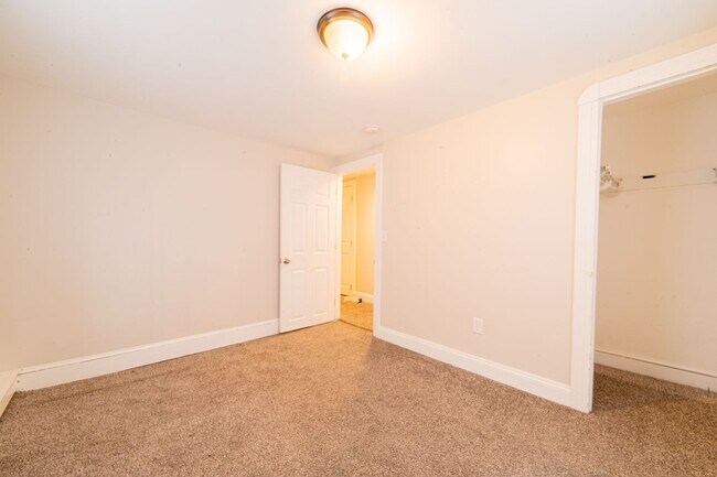 Building Photo - Beautiful 2-Story 3BR / 2BA Single-Family Home – Move-In Ready Rental