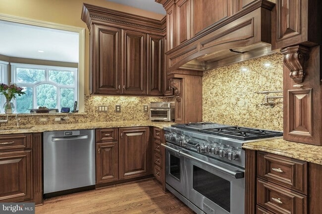 Building Photo - 9864 Walker Glen Ct