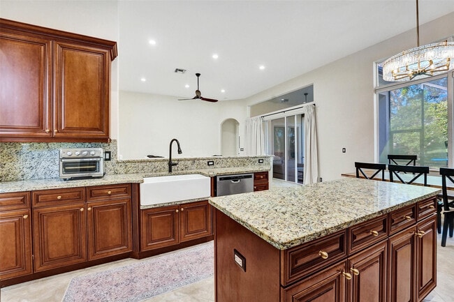 Building Photo - 7421 NW 115th Terrace