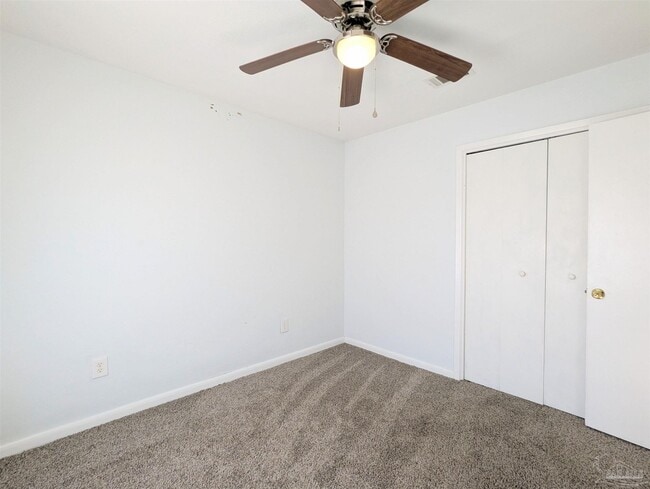 Building Photo - 3202 Redwood Ln