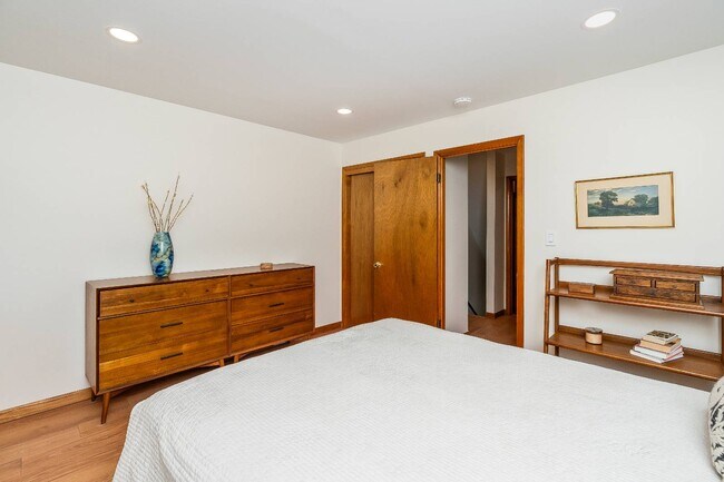 Building Photo - 80 Wertman Ln