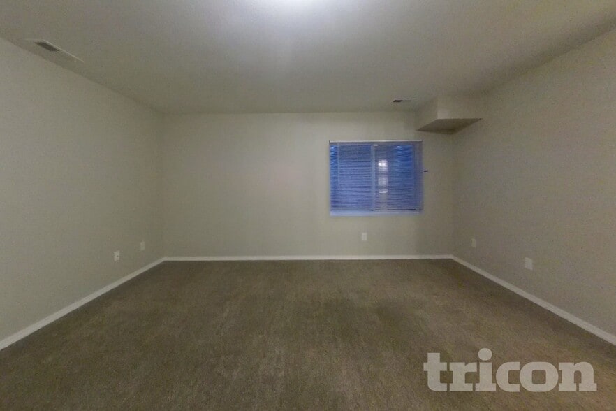 Building Photo - 8195 Radcliff Dr