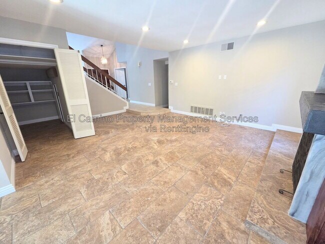 Building Photo - 2702 Belmont Ct